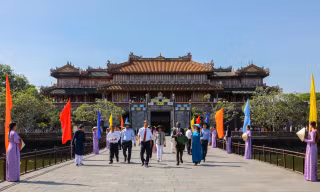 Giám đốc Trung tâm Di sản Thế giới UNESCO thăm Quần thể di tích Cố đô Huế