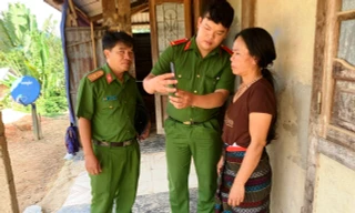 Tuổi trẻ Công an TT-Huế cuối tuần làm công an xã