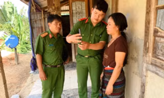 Tuổi trẻ Công an TT-Huế cuối tuần làm công an xã