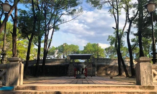 Trung tâm của đàn Nam Giao là Giao đàn, hướng về phía nam