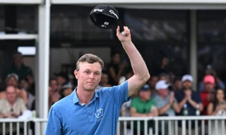 Ryggs Johnston giành danh hiệu chuyên nghiệp đầu tiên