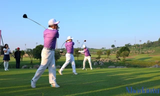 144 golfer tham dự giải golf 'Tấm lòng vàng Nhà đầu tư' 