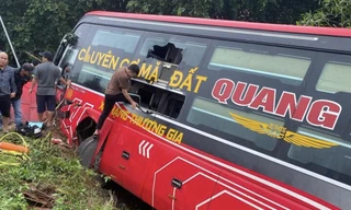 Tai nạn trên Quốc lộ 1A, nhiều người trên xe khách bị thương