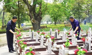 Lãnh đạo Đảng, Nhà nước thăm gia đình chính sách, tri ân liệt sĩ ở Quảng Trị