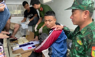 Bắt đối tượng vận chuyển 18.000 viên ma túy ở Krông Klang