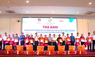 Thanh niên chung tay xây dựng và bảo vệ biển, đảo Tổ quốc