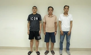 Bắt khẩn cấp 3 đối tượng cưỡng đoạt tài sản để trừ nợ