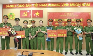 Quảng Trị: Khen thưởng đột xuất các tập thể có thành tích xuất sắc trong điều tra vụ án giết người