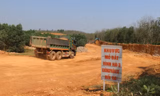 Năm điểm mỏ đã có giấy phép khai thác nhưng chưa được cho thuê đất