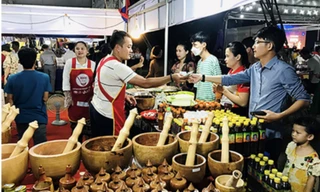 Gần 200 doanh nghiệp của 3 nước tham gia hội chợ Xuyên Á tại Quảng Trị 