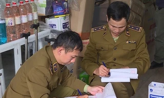 Xử phạt cửa hàng bán nước sát khuẩn giá cao gấp 3 lần