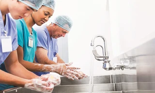 Người Việt dễ lây bệnh vì lười rửa tay?