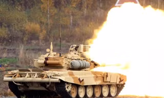 Tăng T-90 quân đội Syria dính tên lửa vẫn 'như không'