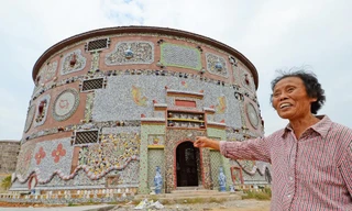 Cung điện gốm sứ của cụ bà 88 tuổi