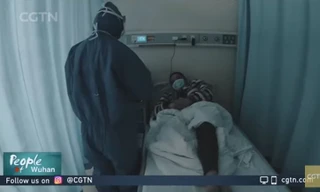 Bên trong khu điều trị cho bệnh nhân nhiễm corona nguy kịch ở Vũ Hán