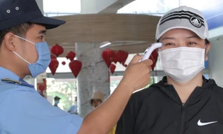 Bến xe Miền Đông kiểm tra nhiệt độ hành khách phòng virus corona