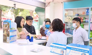 Khẩu trang y tế hút khách