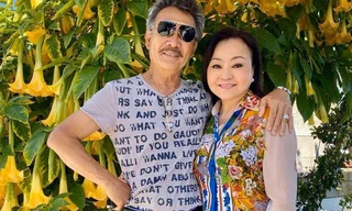 Thăm vườn nhà rộng gần 500m2 của danh ca Hương Lan tại Mỹ