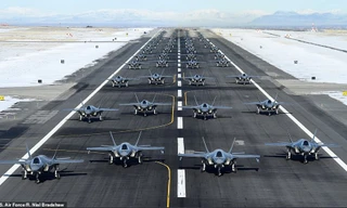 Mỹ phô diễn sức mạnh F-35, răn đe Iran