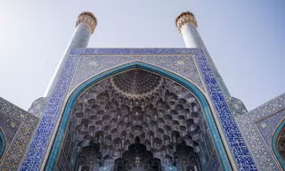 Vẻ đẹp mê hoặc của các công trình Hồi giáo ở Iran