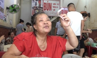 Bà Thảo 'bún chửi' ở Hà Nội lên CNN, giờ hiền như...cọng bún