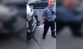 Video 'gây sốc' mới vụ người da màu bị cảnh sát Mỹ ghì đầu tới chết