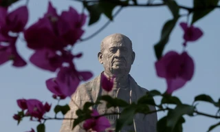 Bức tượng cao nhất thế giới, gấp đôi tượng Nữ thần Tự do