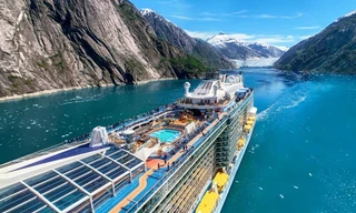 Cuộc sống trên siêu du thuyền lớn bậc nhất thế giới