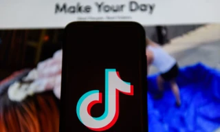 TikTok chặn các video có nội dung về đồng tính, “mặt xấu” lên Top Trending?