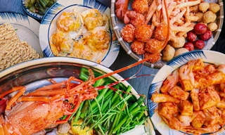 Ăn gì trưa nay: Gà cay phô mai và bò sốt trứng muối, bên nào… mập hơn?