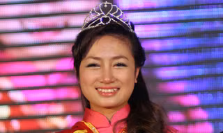 Thanh Tuyền trở thành Hoa khôi khoa Quốc tế