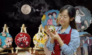 Cô thợ bánh 9x "khoác áo mới" cho bánh Trung Thu khiến ai ngắm cũng phải trầm trồ