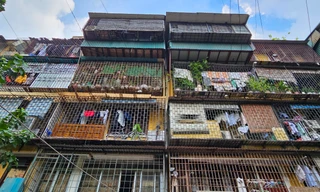 Cận cảnh khu tập thể cũ trên 'đất vàng' được Hà Nội chi tiền lập quy hoạch cải tạo