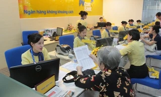 thị trường tiền tệ đang diễn biến theo chiều lãi suất VND tăng nhẹ, còn giá USD lại giảm