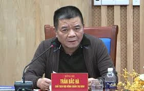 Phủ nhận tin đồn bắt ông Trần Bắc Hà, chứng khoán vẫn đỏ sàn 