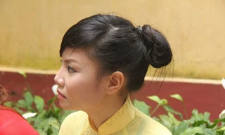 "Tú bà" 9x xinh đẹp hé lộ thu nhập "khủng"