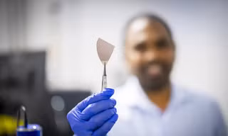 Máy tính AI có thể chạy trong môi trường khắc nghiệt như sao Kim 