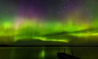 Cực quang thắp sáng nước Mỹ sau vụ phun trào mặt trời 'ăn thịt người'