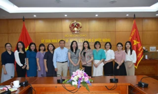 Tăng cường phối hợp giữa Bộ Ngoại giao và Liên hiệp Phụ nữ Việt Nam trong công tác người Việt Nam ở nước ngoài