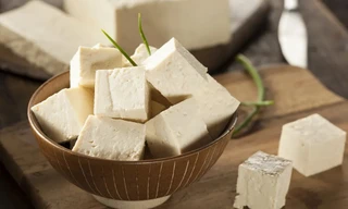 Ăn nhiều xúc xích chay, mỳ ăn liền, bánh quy, nước ngọt ... có thể đột quỵ 