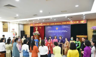 Chia sẻ phương pháp dạy tiếng Việt cho trẻ em ở nước ngoài