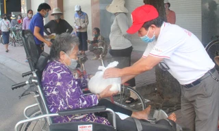 ATM phát gạo cho người nghèo Nha Trang chuyển địa điểm vì quá tải