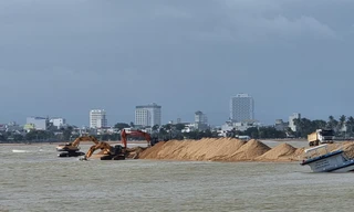 Giá vật liệu xây dựng bất thường, 2 giám đốc sở phải tổ chức kiểm điểm