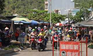 Khánh Hoà xuất hiện nhiều ca mắc COVID - 19 tại các chợ ở TP. Nha Trang. Ảnh THIÊN BÌNH.