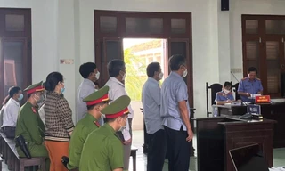 Xét xử 5 cựu quan chức vụ bán giảm giá 262 lô đất cho doanh nghiệp