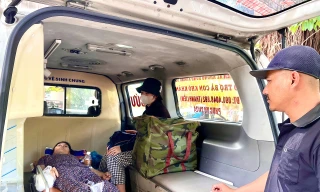 Ấm lòng những 'chuyến xe 0 đồng Khánh Hòa' cho bệnh nhân nghèo