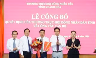 Khánh Hòa công bố quyết định về công tác cán bộ