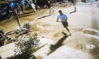 Nhóm đối tượng mang súng, hung khí truy sát nhau 'như phim xã hội đen'