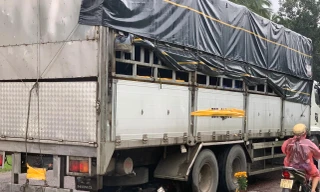 Tạm giữ tài xế lùi xe trên quốc lộ làm 3 mẹ con tử vong 