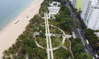 Doanh nghiệp phản ứng gì sau 'tối hậu thư' về công viên bờ biển Nha Trang?